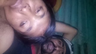 Local desi lady sucking sex rod bf